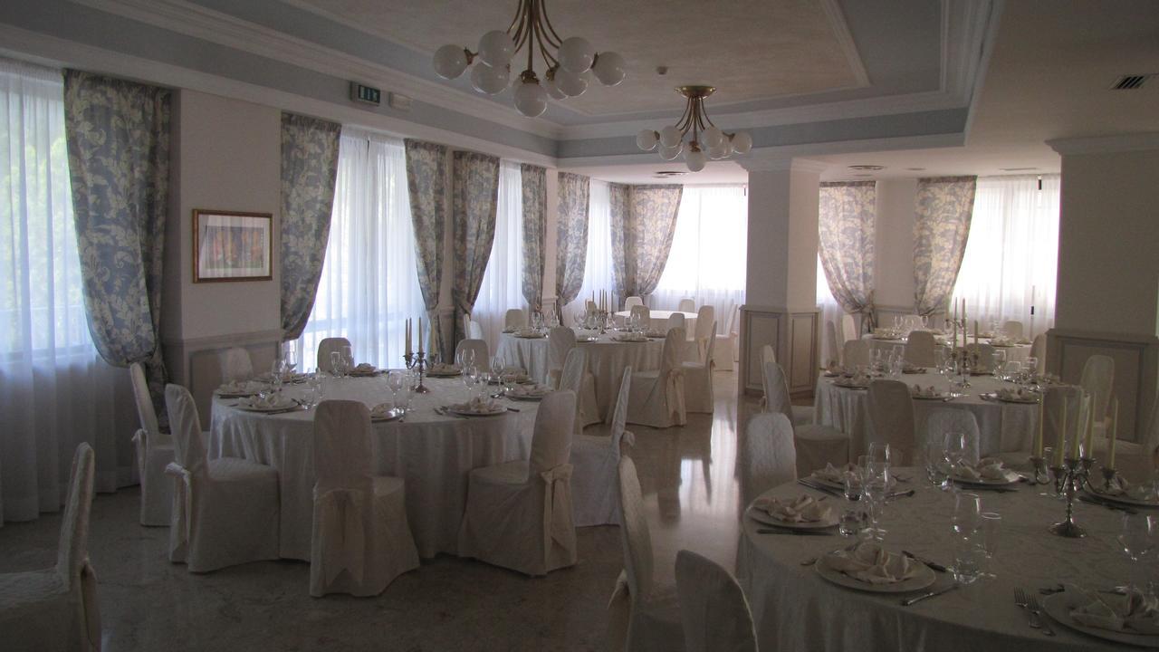 Hotel Lanterna Porto San Giorgio Luaran gambar